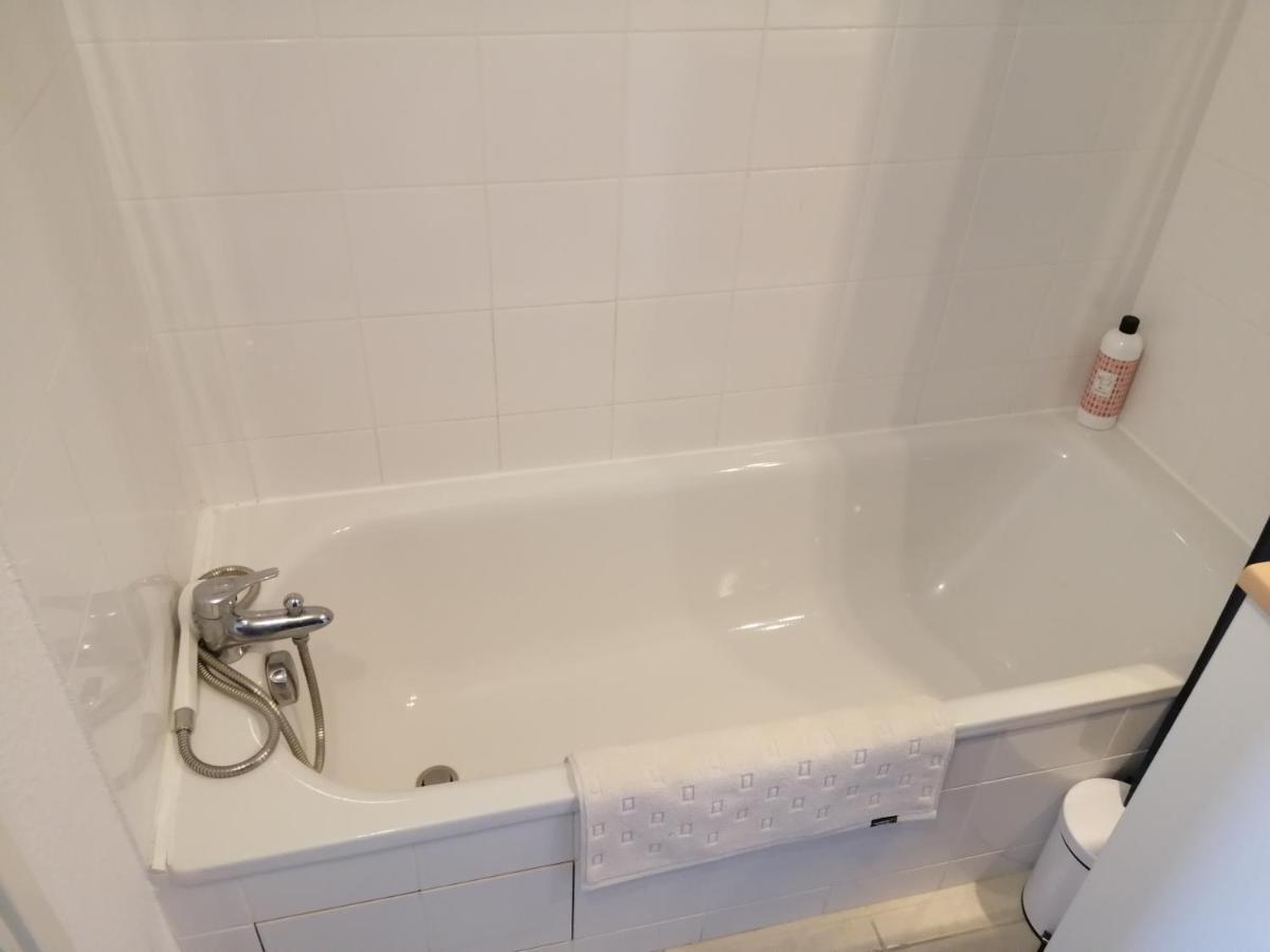 Le Cocon De Marie,piscine, Balcon, Parking Gratuit, Baignoire Apartamento Carcasona